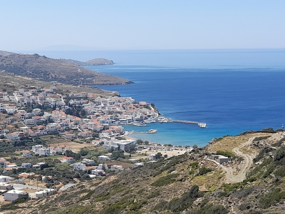 Μπατσί / Ξυλοκαρύδα: 6.943 m2 με κατοικία στα μπετά 145,81 m2 με απεριόριστη θέα θάλασσα.