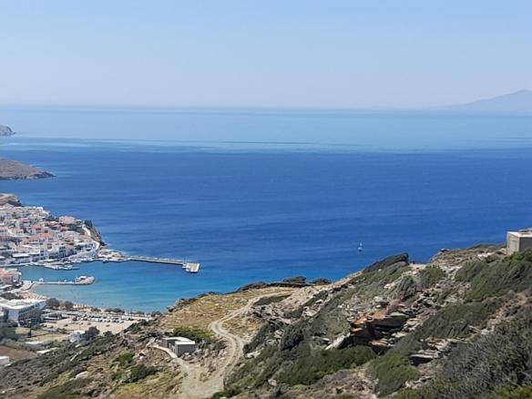 Μπατσί / Ξυλοκαρύδα: 6.943 m2 με κατοικία στα μπετά 145,81 m2 με απεριόριστη θέα θάλασσα.