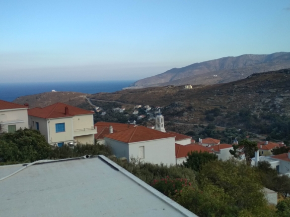 ΣΤΕΝΙΕΣ. Διώροφη κατοικία 120 m2 σε οικόπεδο 293 m2
