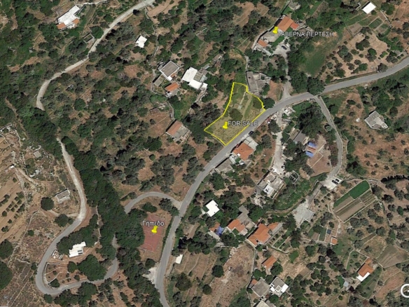 ΣΤΡΑΠΟΥΡΙΕΣ ΕΝΤΟΣ ΟΙΚΙΣΜΟΥ 1.102 Μ2 με θέα στη Χώρα Άνδρου