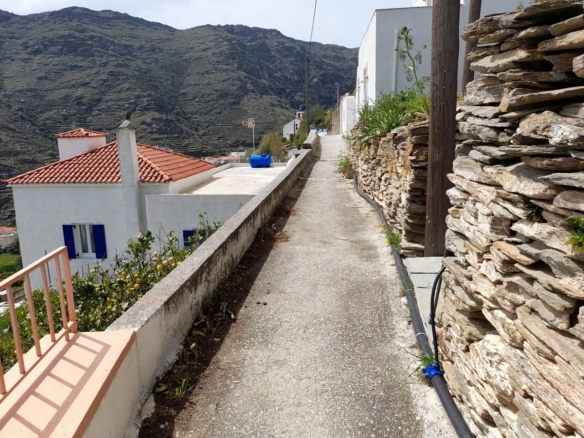 Πέτρινη παραδοσιακή κατοικία 131 τ.μ.