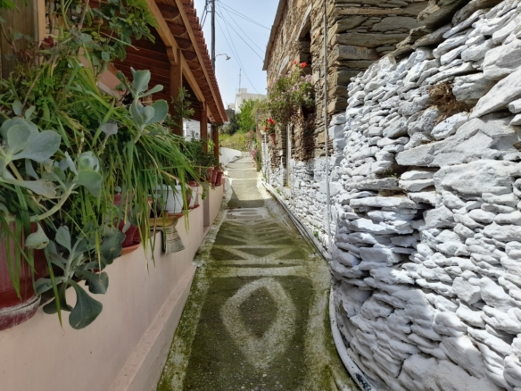 Πέτρινη παραδοσιακή κατοικία 131 τ.μ.