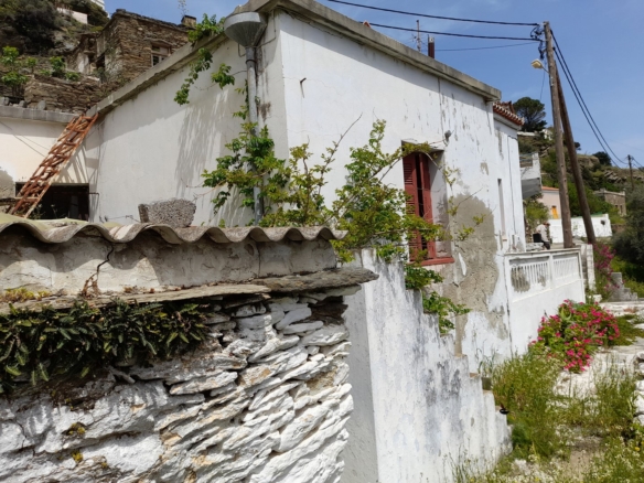 Πέτρινη παραδοσιακή κατοικία 131 τ.μ.