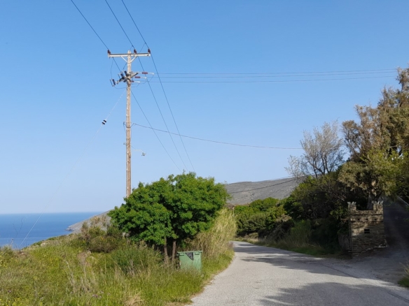 Κόρθι. Όρμος Κορθίου. Αγροτεμάχιο 4.520 τ.μ. με ωραία θέα στη θάλασσα και στον Όρμο.