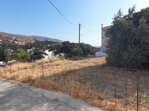 Chora Andros: Plot 474 m2 in a privellege location.