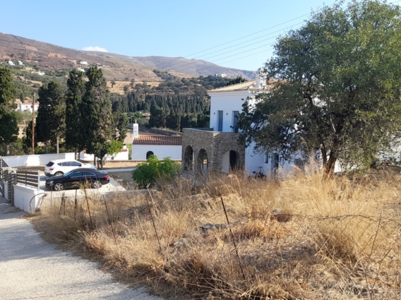 Chora Andros: Plot 474 m2 in a privellege location.