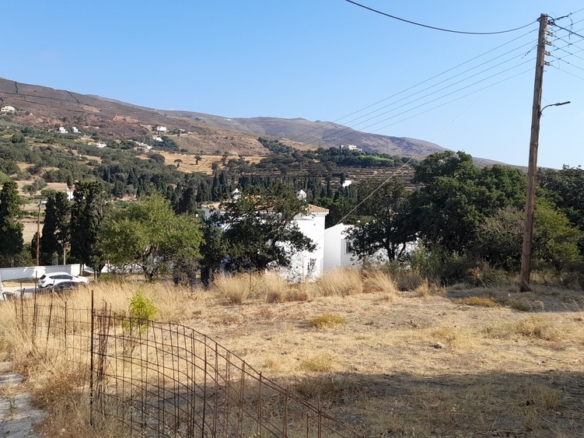 Chora Andros: Plot 474 m2 in a privellege location.