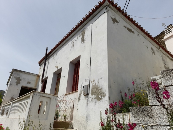 Πέτρινη παραδοσιακή κατοικία 131 τ.μ.