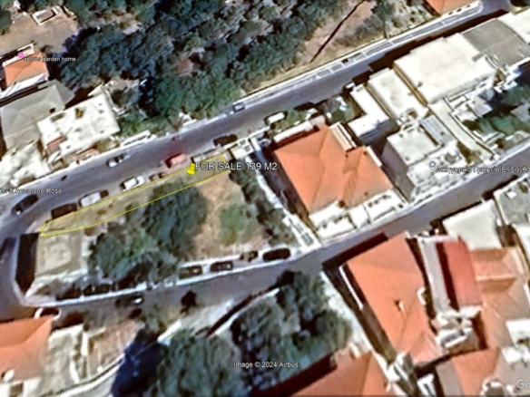 Προνομιακό οικοδομήσιμο οικόπεδο 139 m2 στην Χώρα Άνδρου.