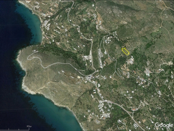 Απρόβατο. 3 οικόπεδα 1019 τ.μ, 1027 τ.μ, 1097 τ.μ, το ένα με παλαιά μονοκατοικία