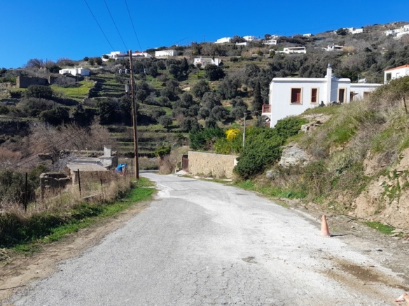 Land 1850.32 m2 buildable with a nice far sea view