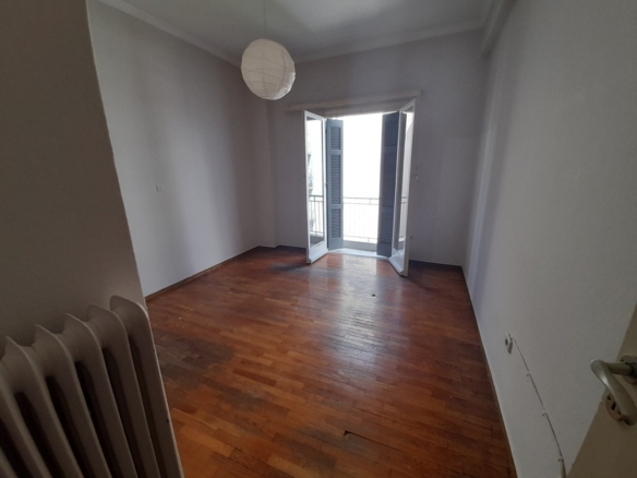 Διαμέρισμα 49,10 m2 Β-ορόφου, Μομφεράτου 65, Γκύζη, Αθήνα.