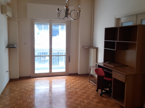 Athens. Apartment of 73 sq.m. in the first floor