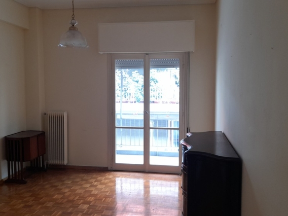 Athens. Apartment of 73 sq.m. in the first floor