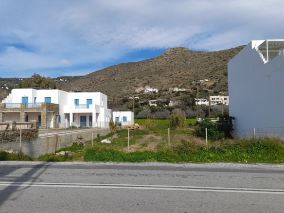 GAVRIO-ST. PETER’S BEACH. PLOT 1041.25 m2.
