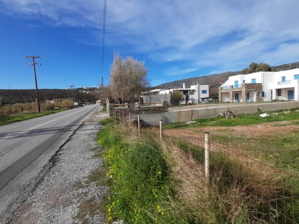 GAVRIO-ST. PETER’S BEACH. PLOT 1041.25 m2.