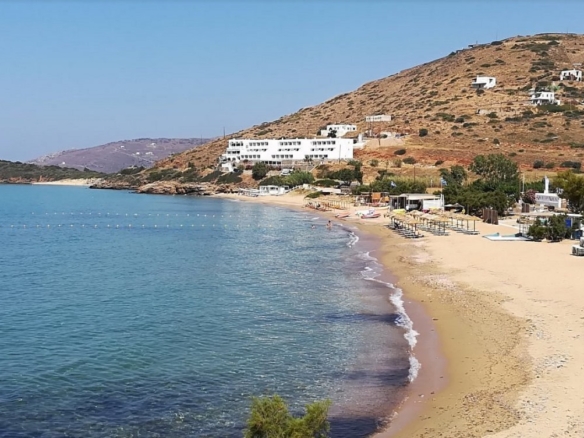 GAVRIO-ST. PETER’S BEACH. PLOT 1041.25 m2.