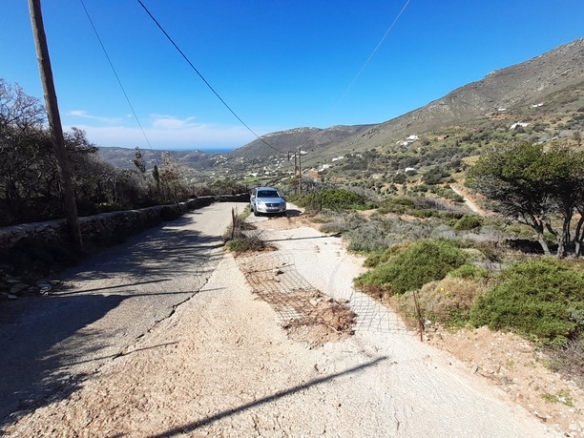 Ano Gavrio. Land 2,058 m2 buildable, with sea view.