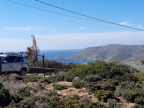 Ano Gavrio. Land 2,058 m2 buildable, with sea view.