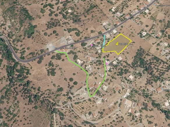 Οικοδομήσιμο Οικόπεδο 4.561 m2, με Πέτρινο Κονάκι 63 m2, στη Μεσσαριά Άνδρου