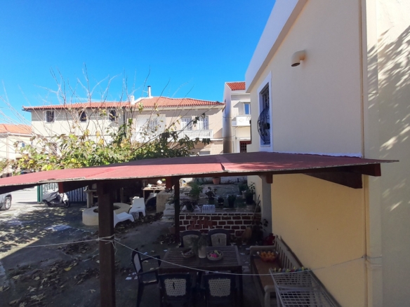 Χώρα Άνδρου. Κεντρική μονοκατοικία 152 m2 σε οικόπεδο 430 m2