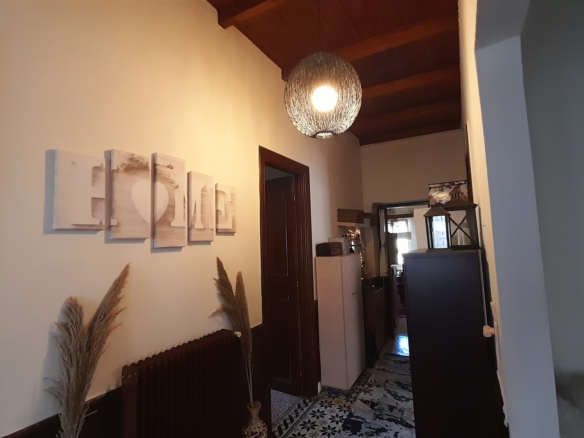 Χώρα Άνδρου. Κεντρική μονοκατοικία 152 m2 σε οικόπεδο 430 m2